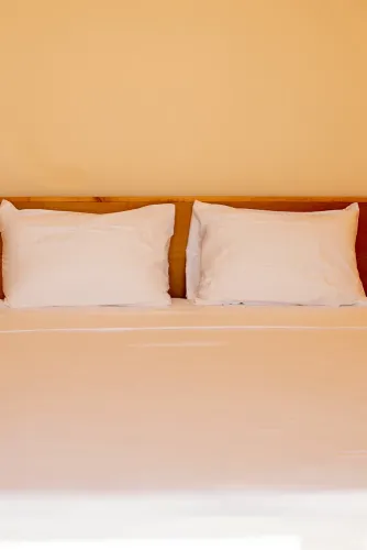 habitacion-duquesa-detalles-interior-cama-nangi-hotel-1
