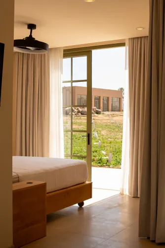 habitacion-duquesa-detalles-interior-cama-nangi-hotel-3